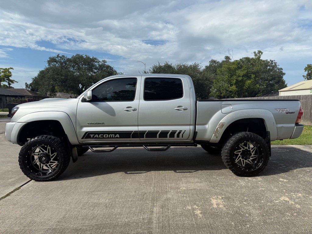 2010 Toyota Tacoma Image 8