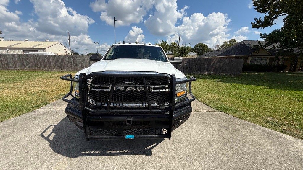 2019 RAM 3500 Image 4