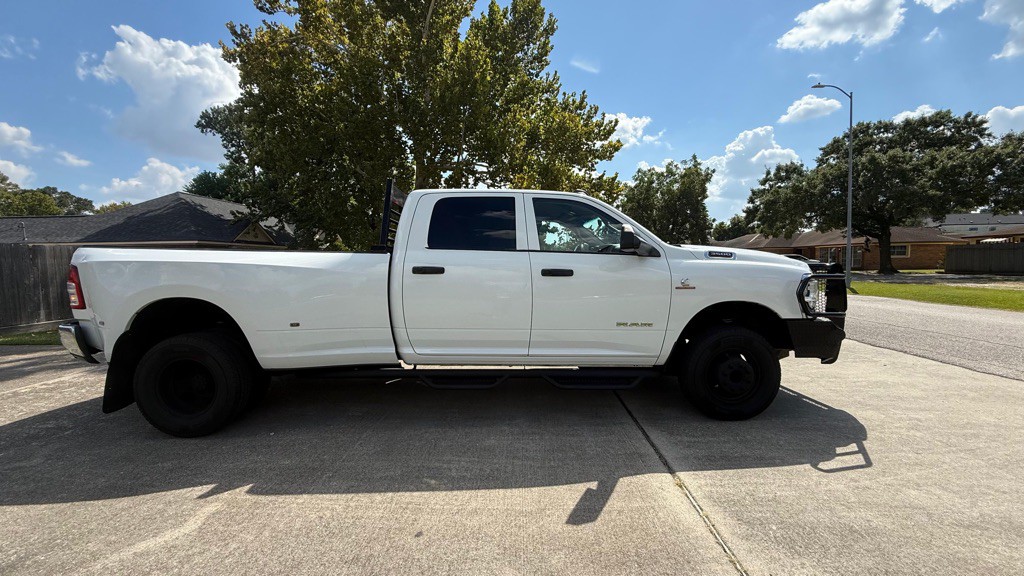 2019 RAM 3500 Image 6