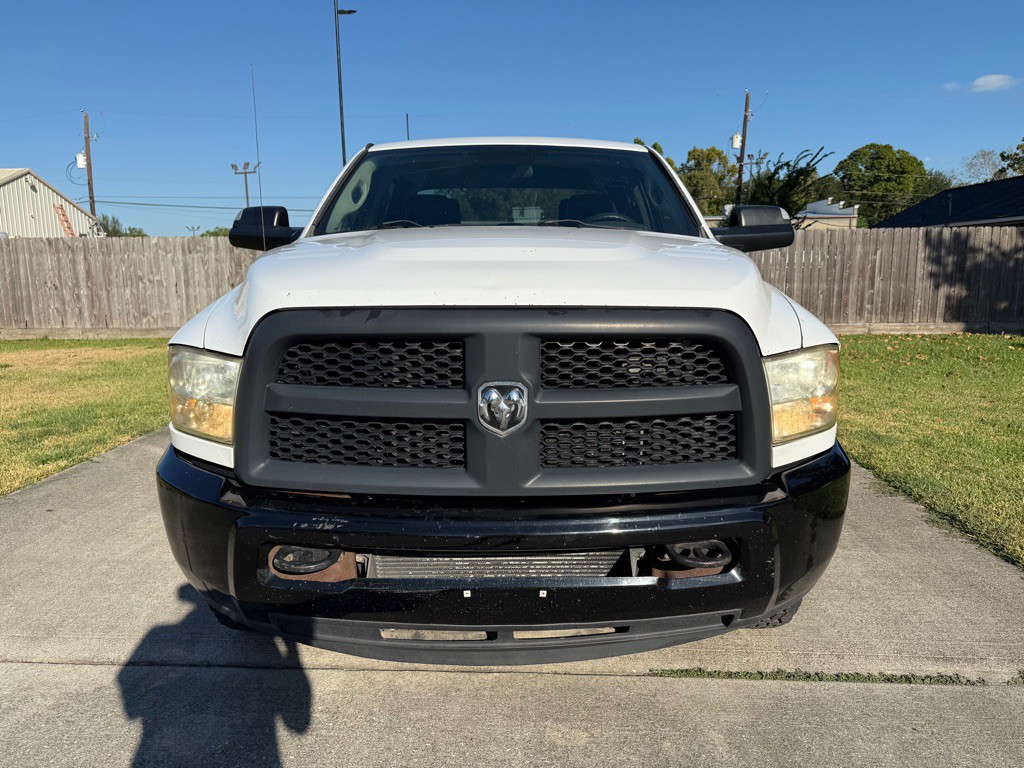 2014 RAM 3500 Image 2