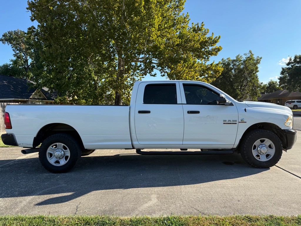 2014 RAM 3500 Image 4