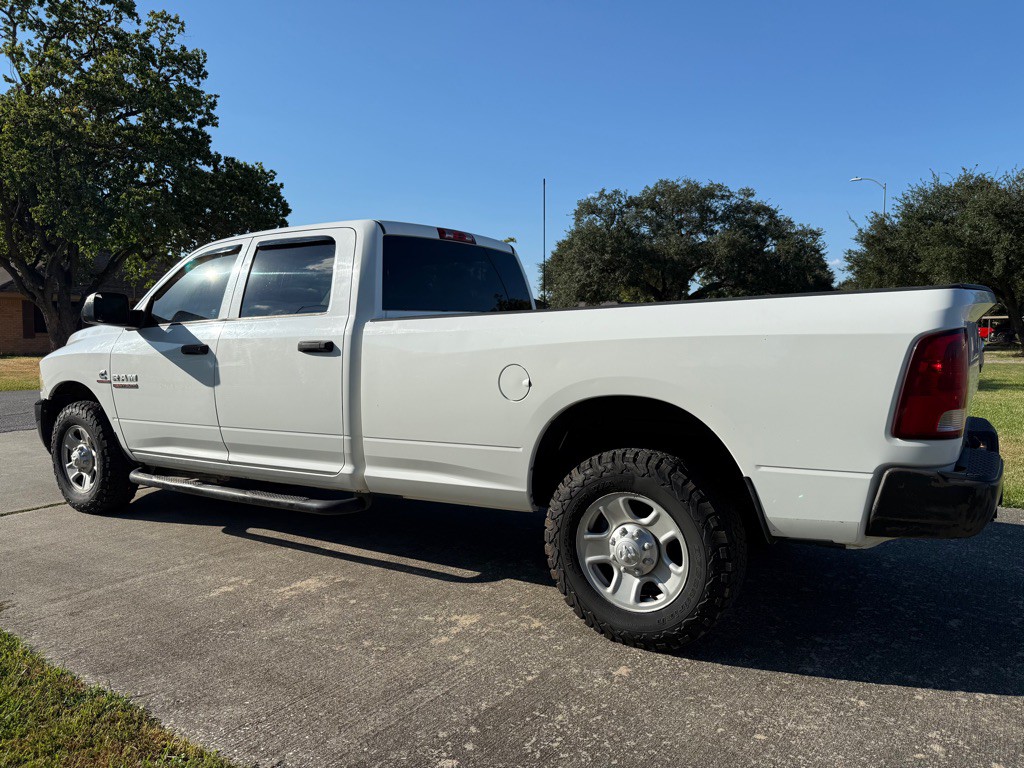 2014 RAM 3500 Image 7