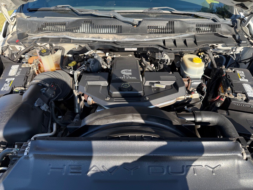 2014 RAM 3500 Image 11