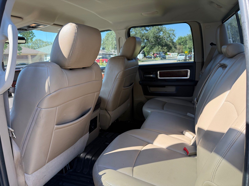 2012 Dodge Ram 3500 Image 10
