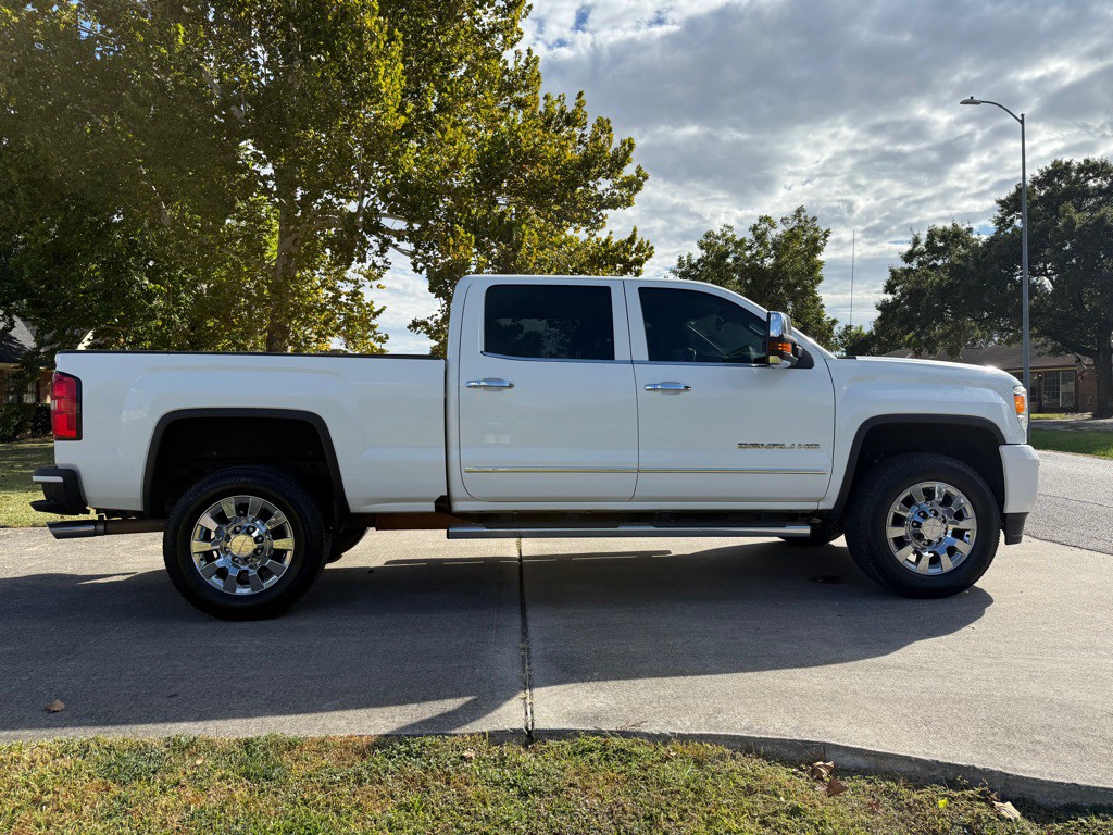 2016 GMC Sierra Image 4