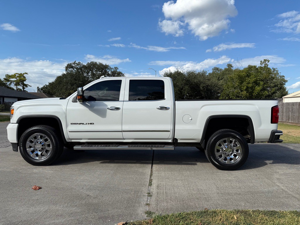 2016 GMC Sierra Image 8