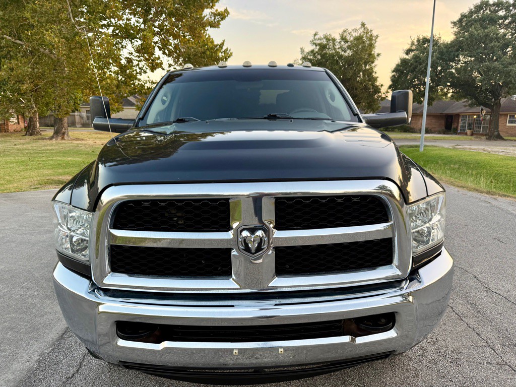 2017 RAM 2500 Image 2