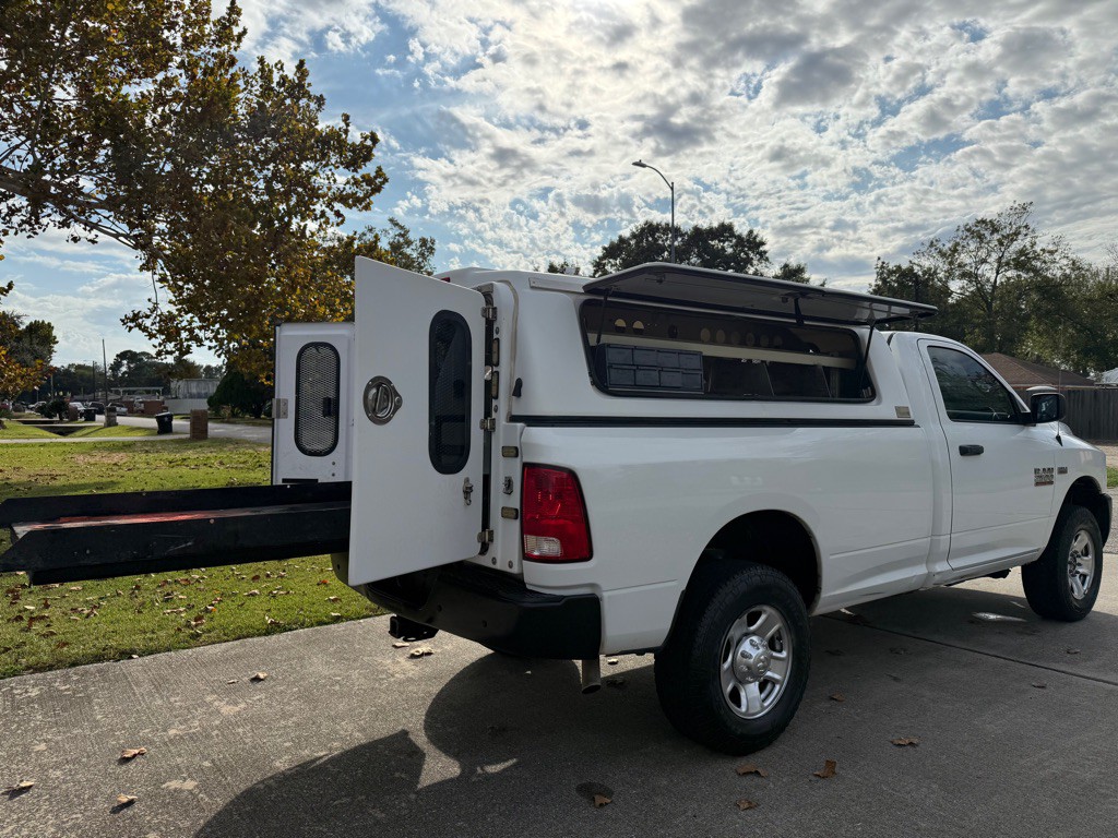 2016 RAM 2500 Image 11