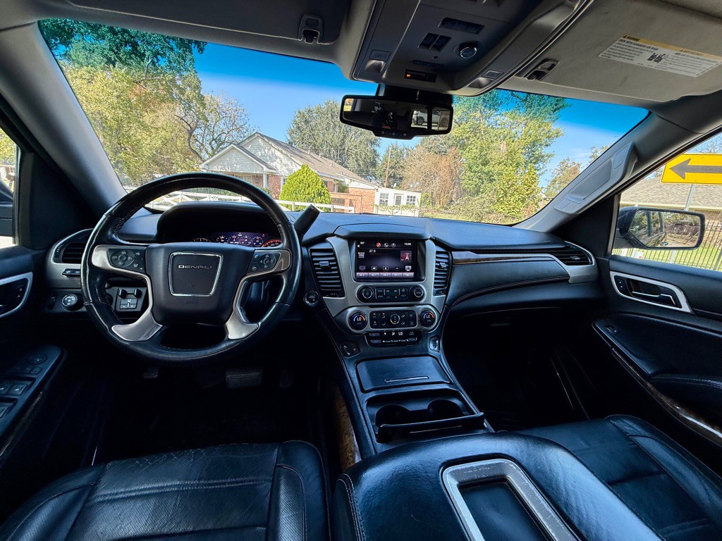 2015 GMC Yukon Image 12