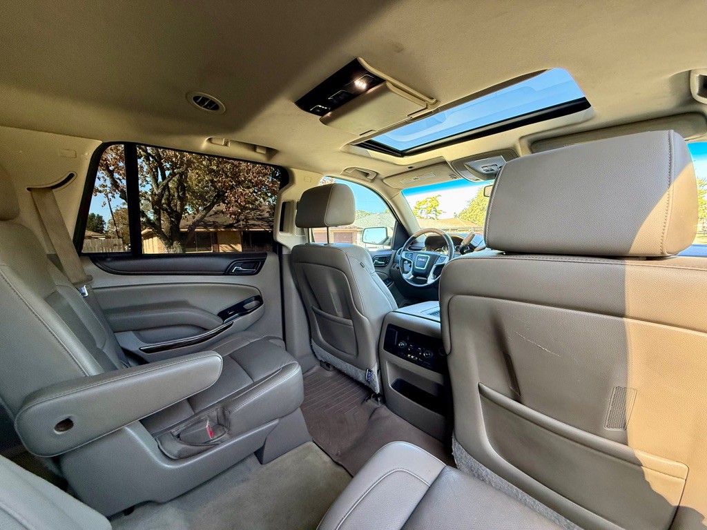 2015 GMC Yukon Image 11