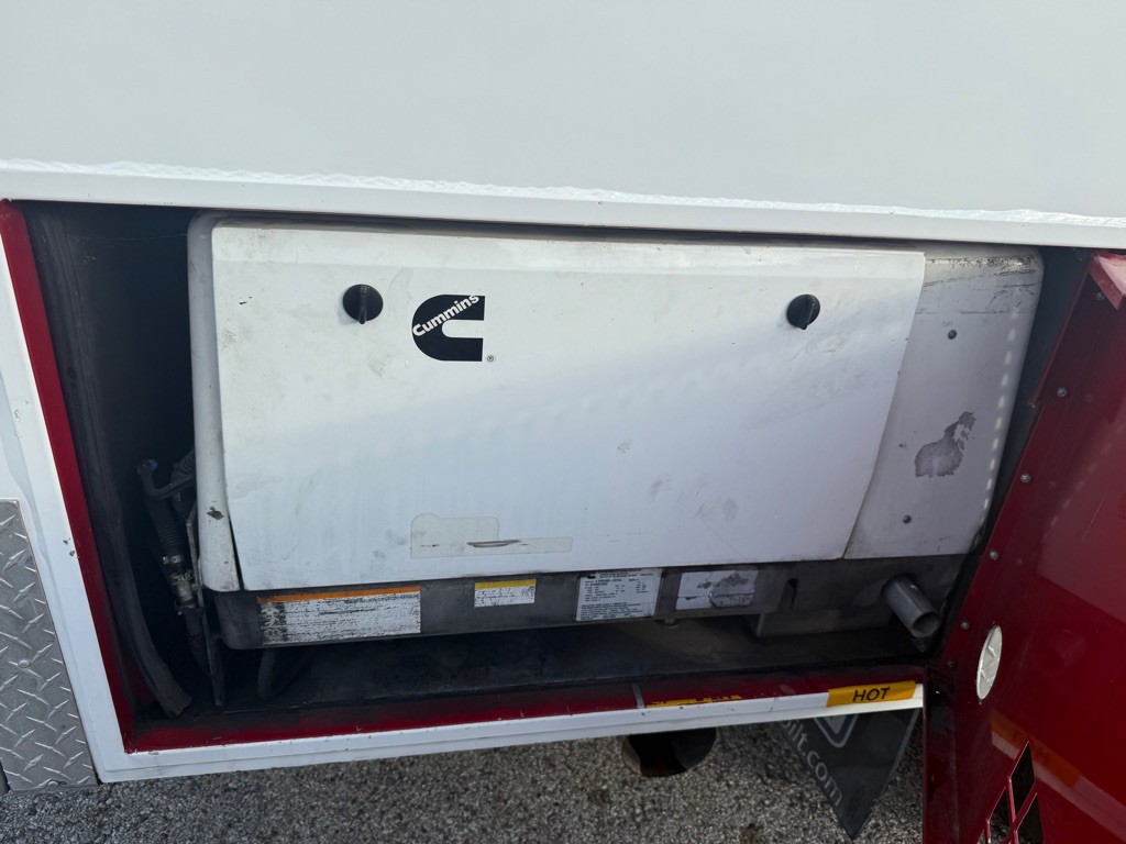 2016 RAM 4500 Image 15