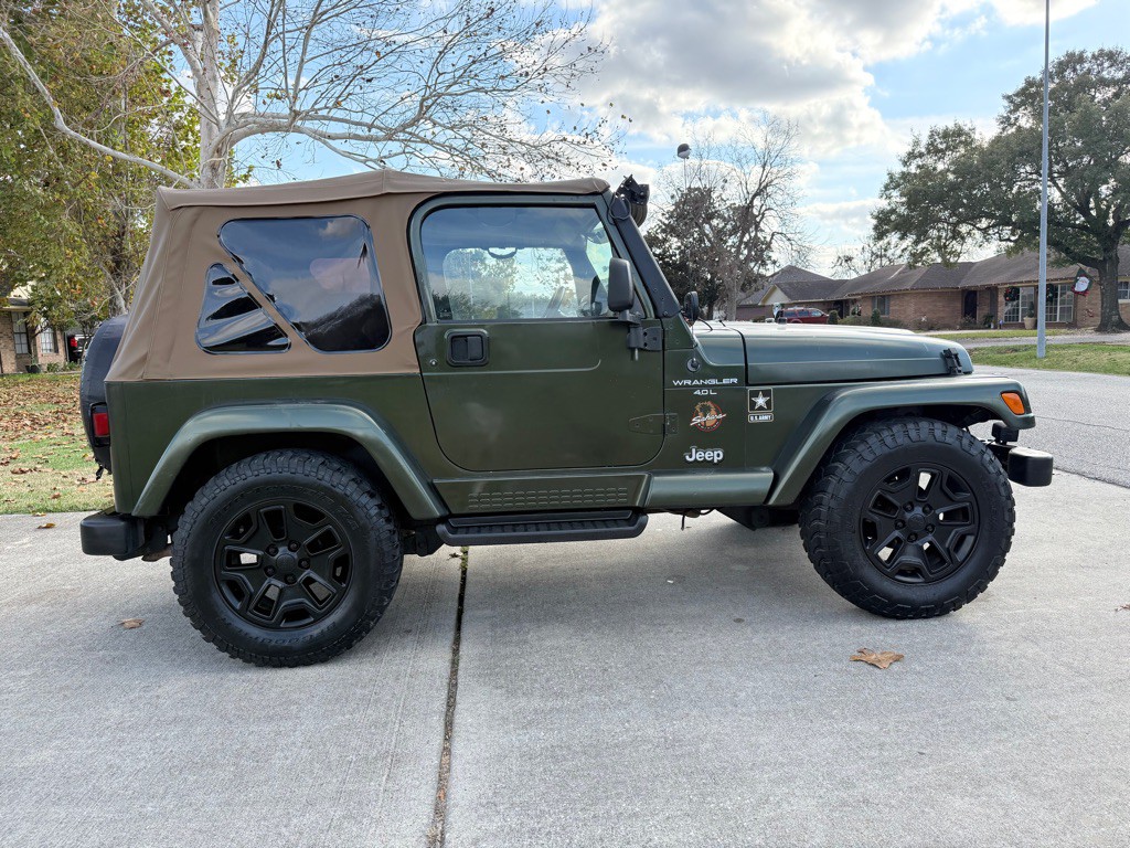 1997 Jeep Wrangler Image 4