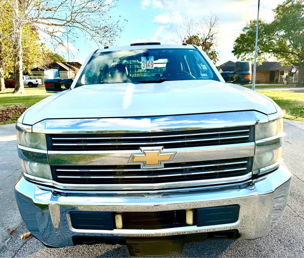 2015 Chevrolet Silverado 1500 Image 2