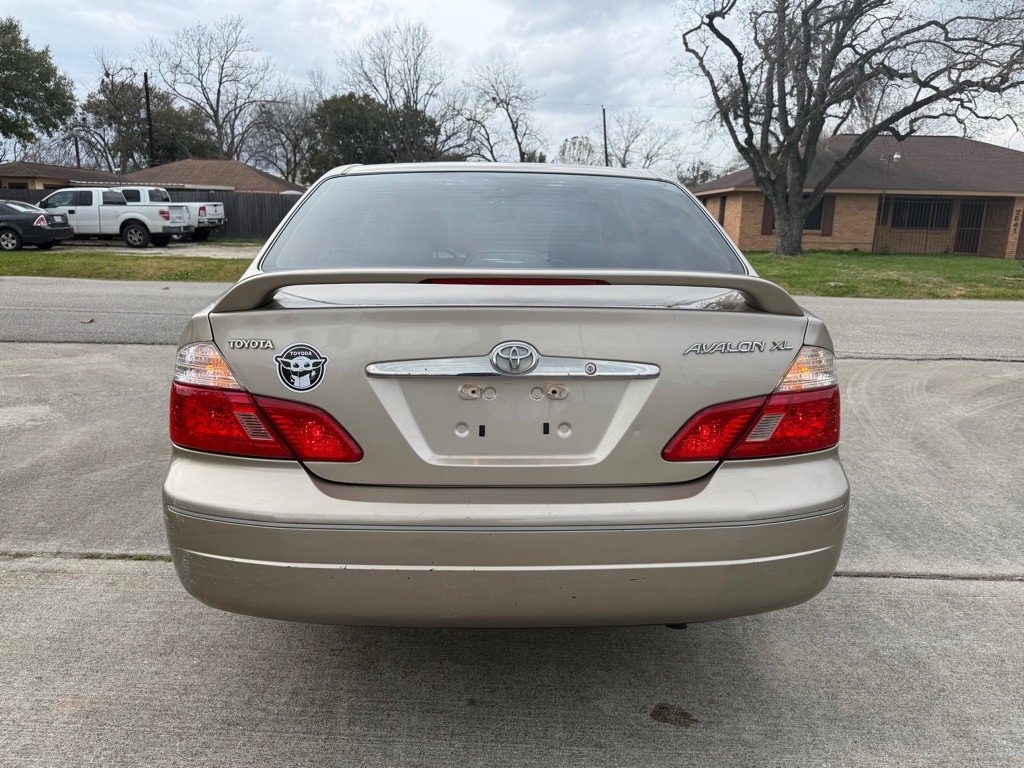 2003 Toyota Avalon Image 6