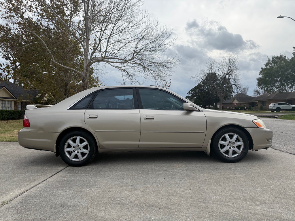 2003 Toyota Avalon Image 8