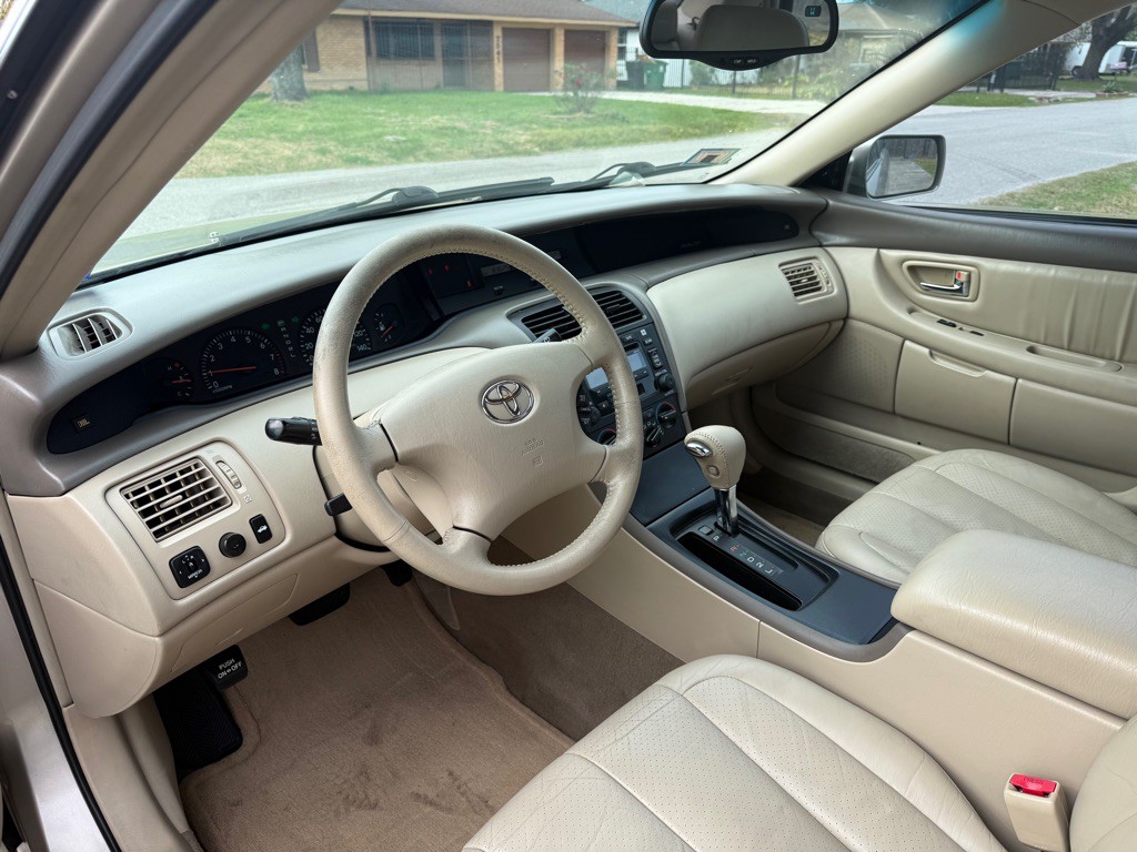 2003 Toyota Avalon Image 9