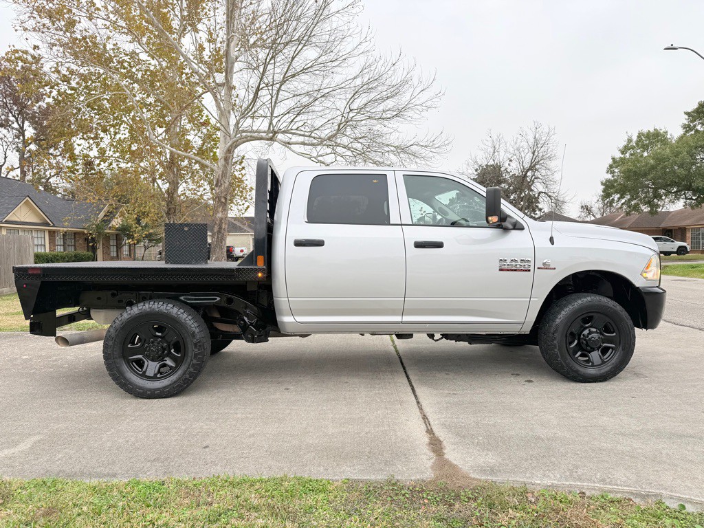 2017 RAM 2500 Image 4