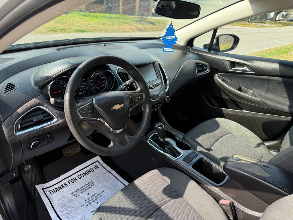 2017 Chevrolet Cruze Image 9