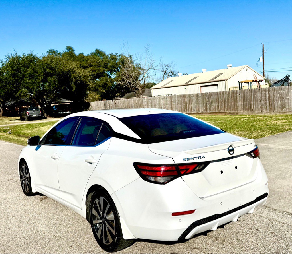 2020 Nissan Sentra Image 2