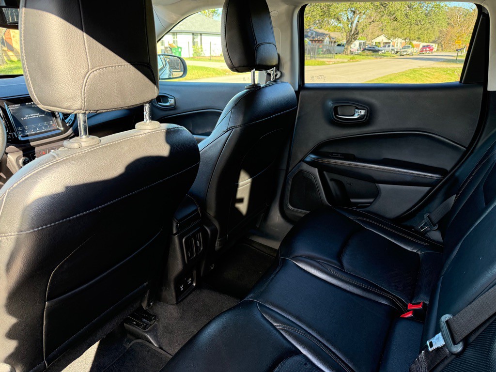 2018 Jeep Compass Image 9