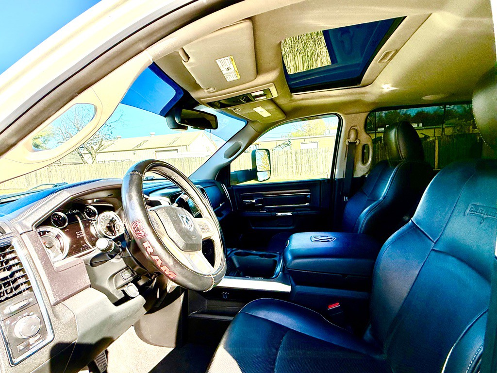 2016 RAM 2500 Image 9