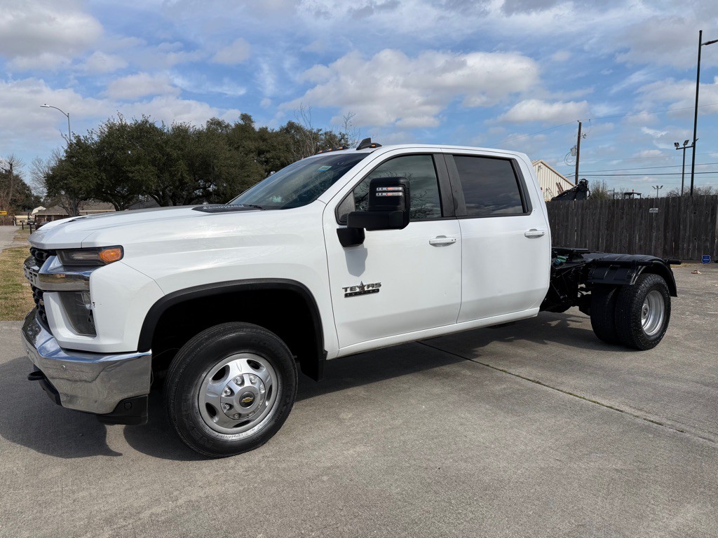 2020 Chevrolet Silverado 1500 Image 1