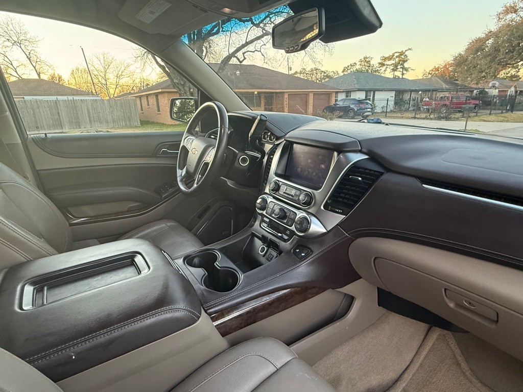 2015 Chevrolet Tahoe Image 12