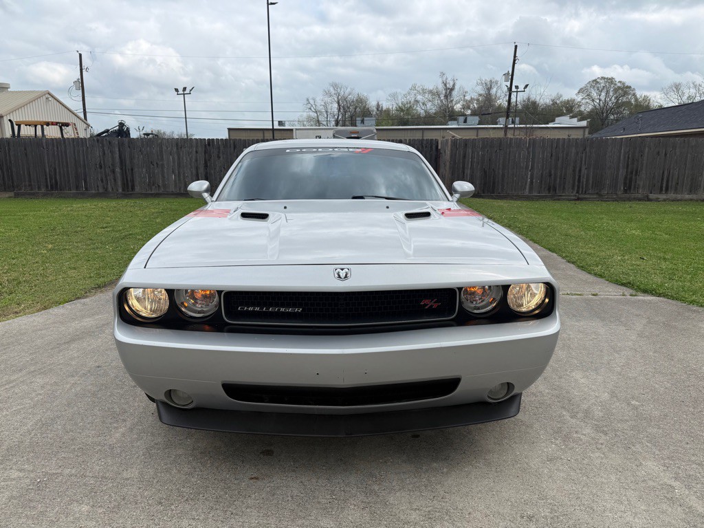 2009 Dodge Challenger Image 2