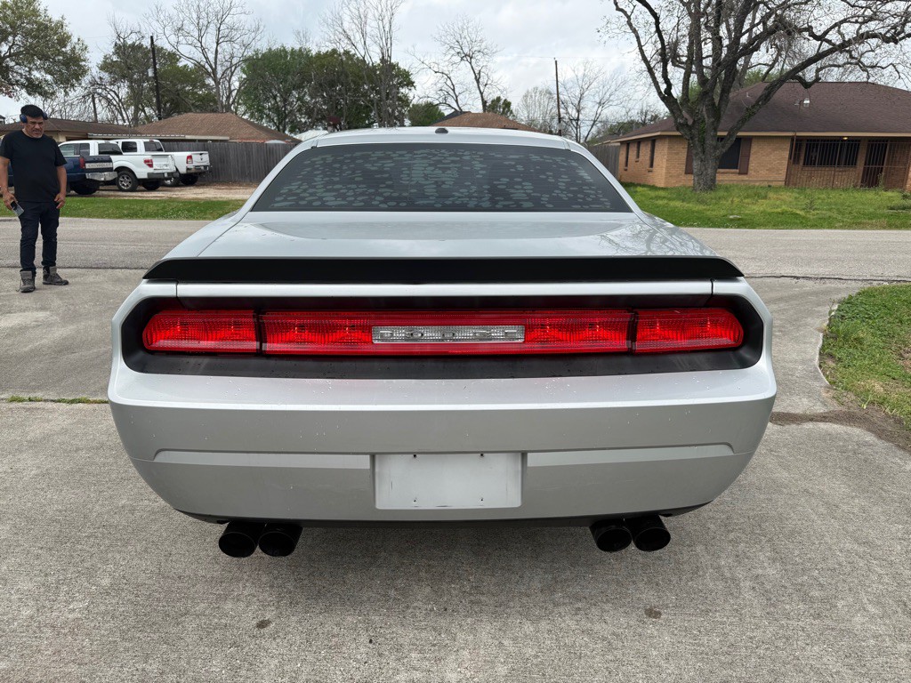 2009 Dodge Challenger Image 5