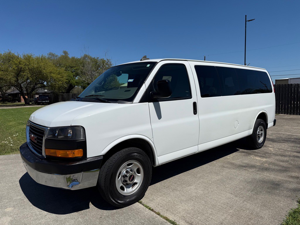 2018 GMC Savana Image 1