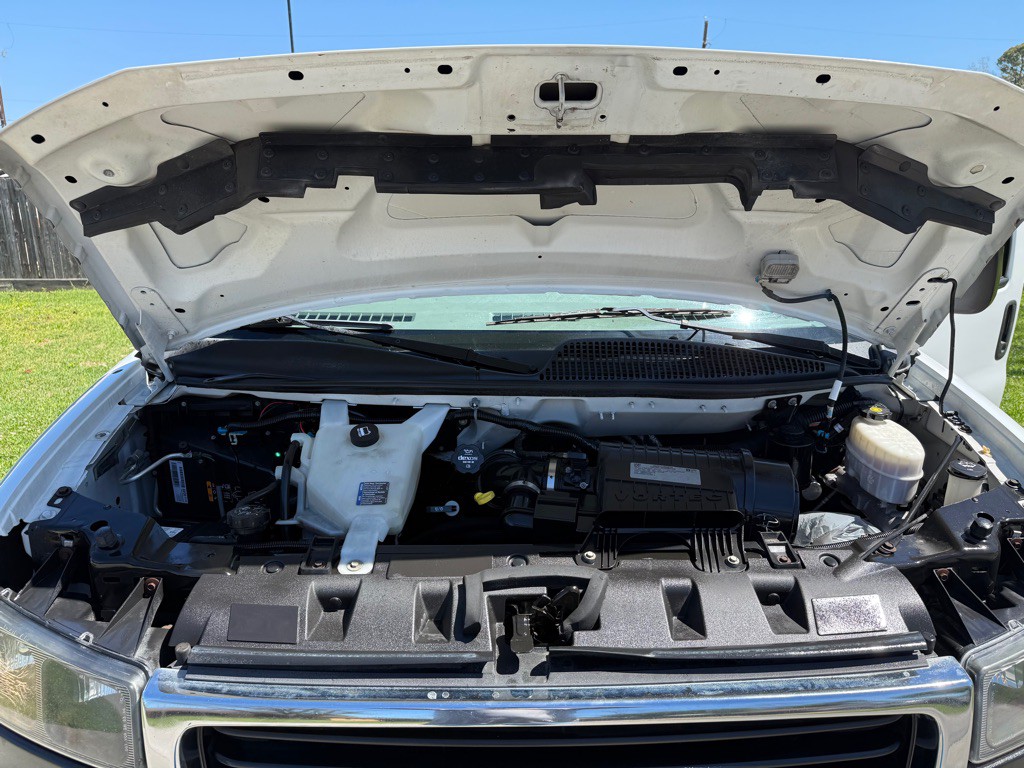 2018 GMC Savana Image 12