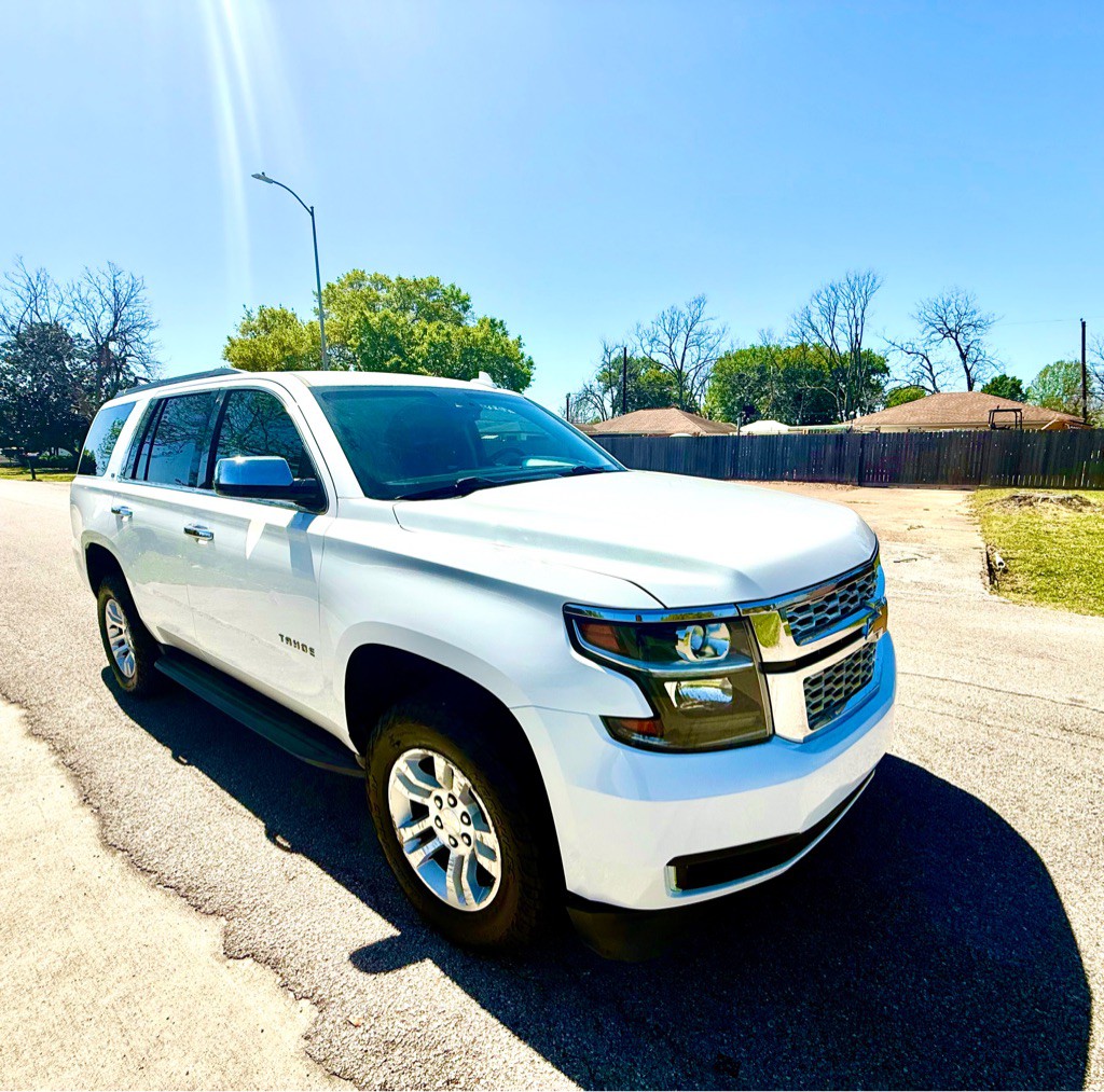 2017 Chevrolet Tahoe Image 3