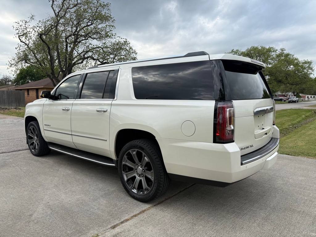 2015 GMC Yukon Image 7