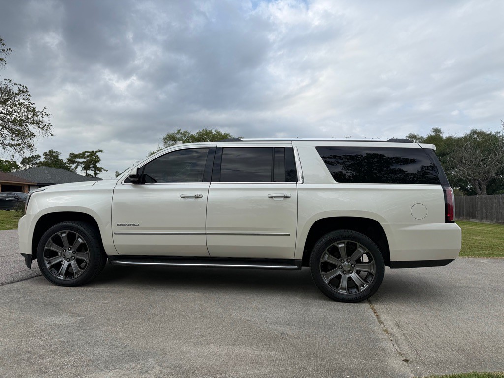2015 GMC Yukon Image 8