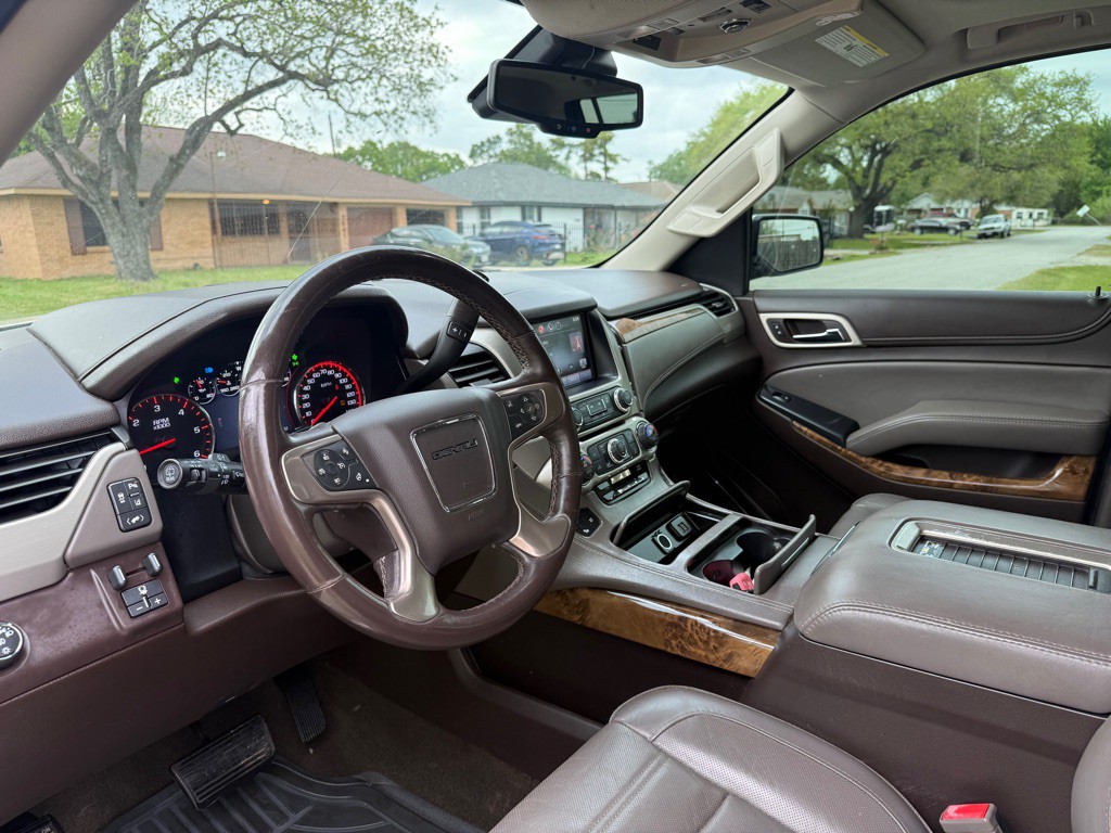 2015 GMC Yukon Image 9