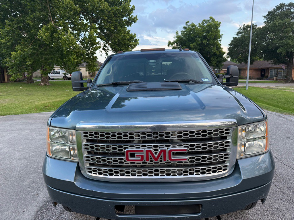 2011 GMC Sierra Image 3