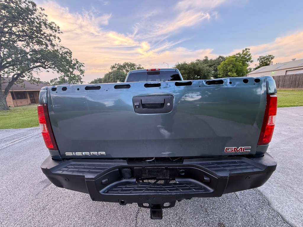 2011 GMC Sierra Image 6