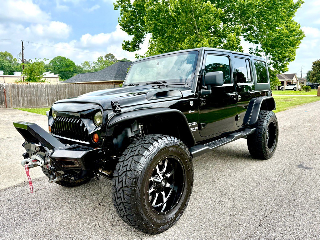 2013 Jeep Wrangler Unlimited Image 1