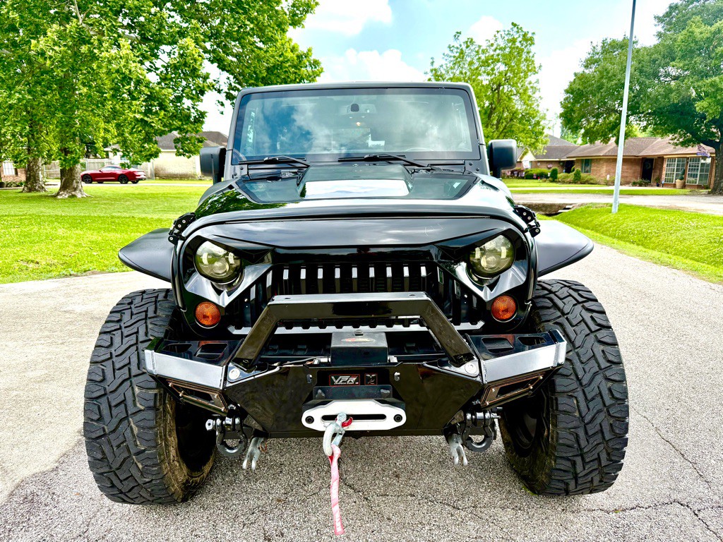 2013 Jeep Wrangler Unlimited Image 2