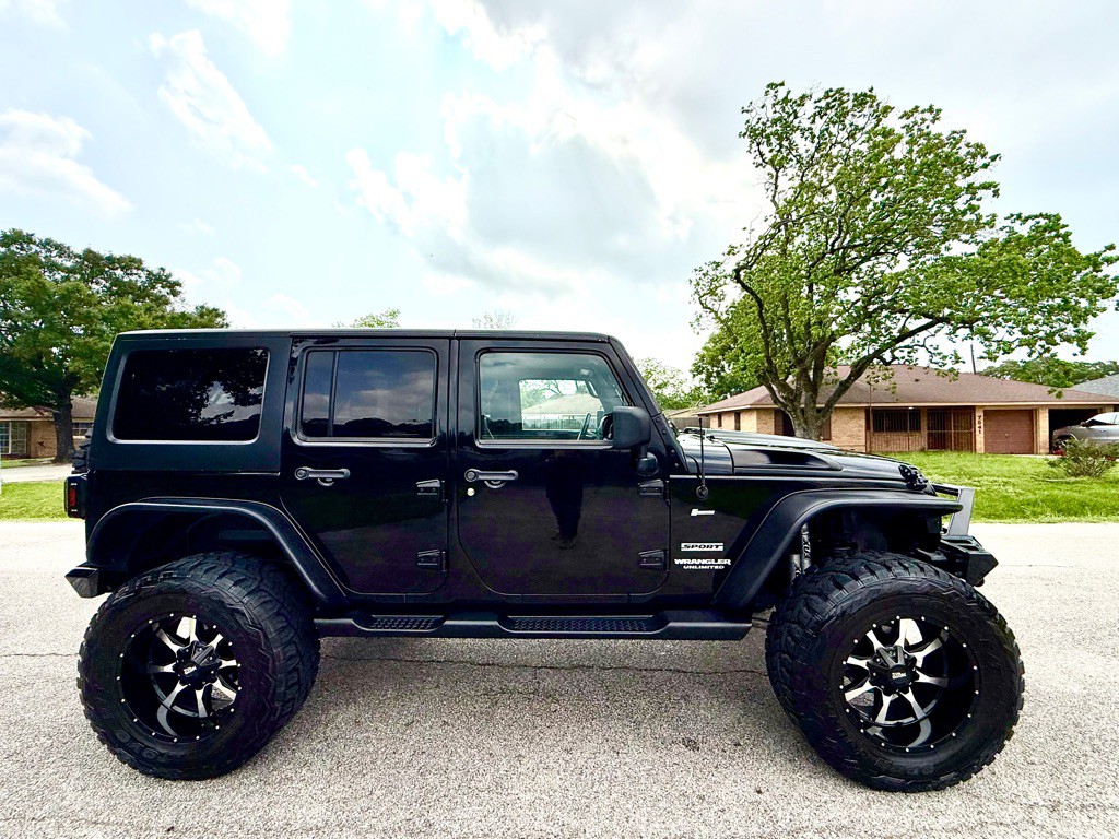 2013 Jeep Wrangler Unlimited Image 4