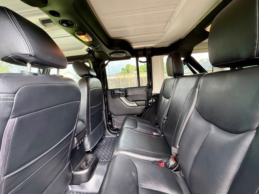 2013 Jeep Wrangler Unlimited Image 9