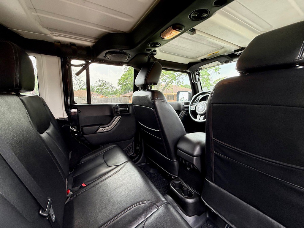 2013 Jeep Wrangler Unlimited Image 11