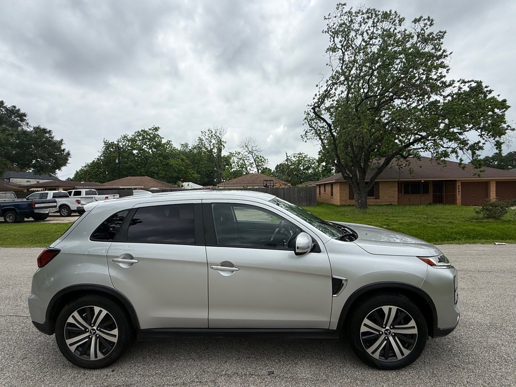 2020 Mitsubishi Outlander Image 7