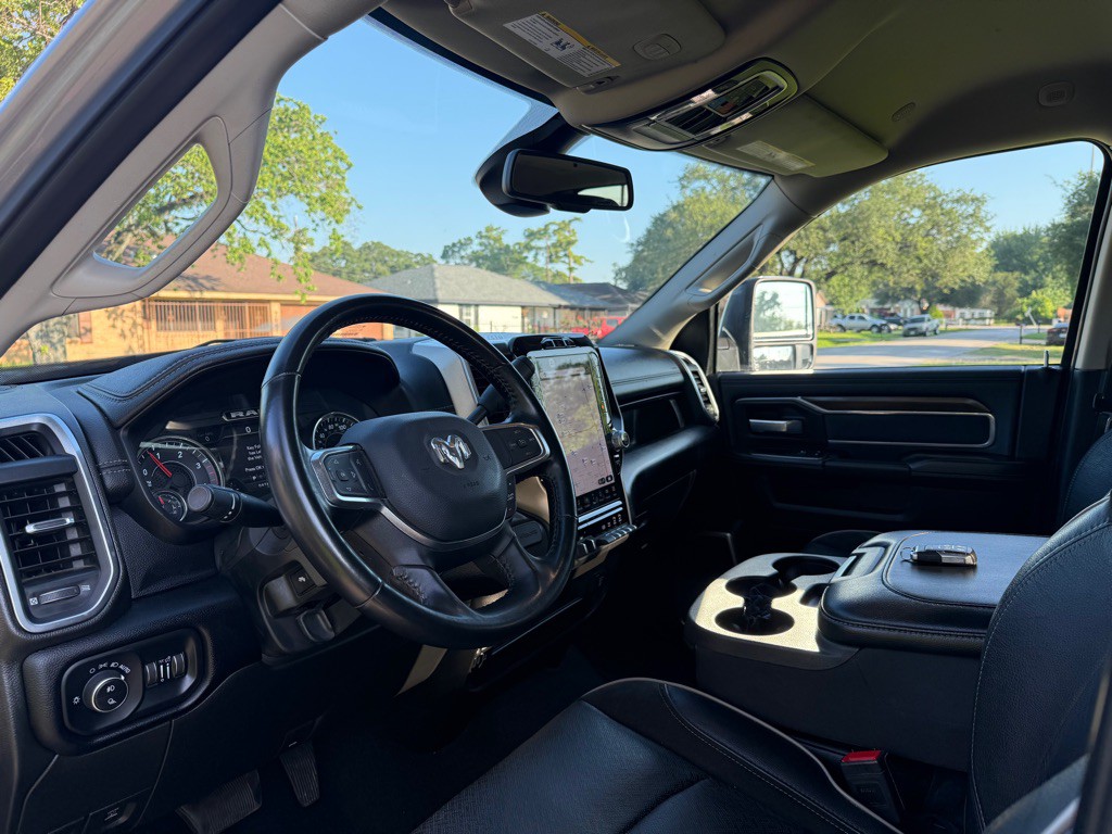2024 RAM 2500 Image 9