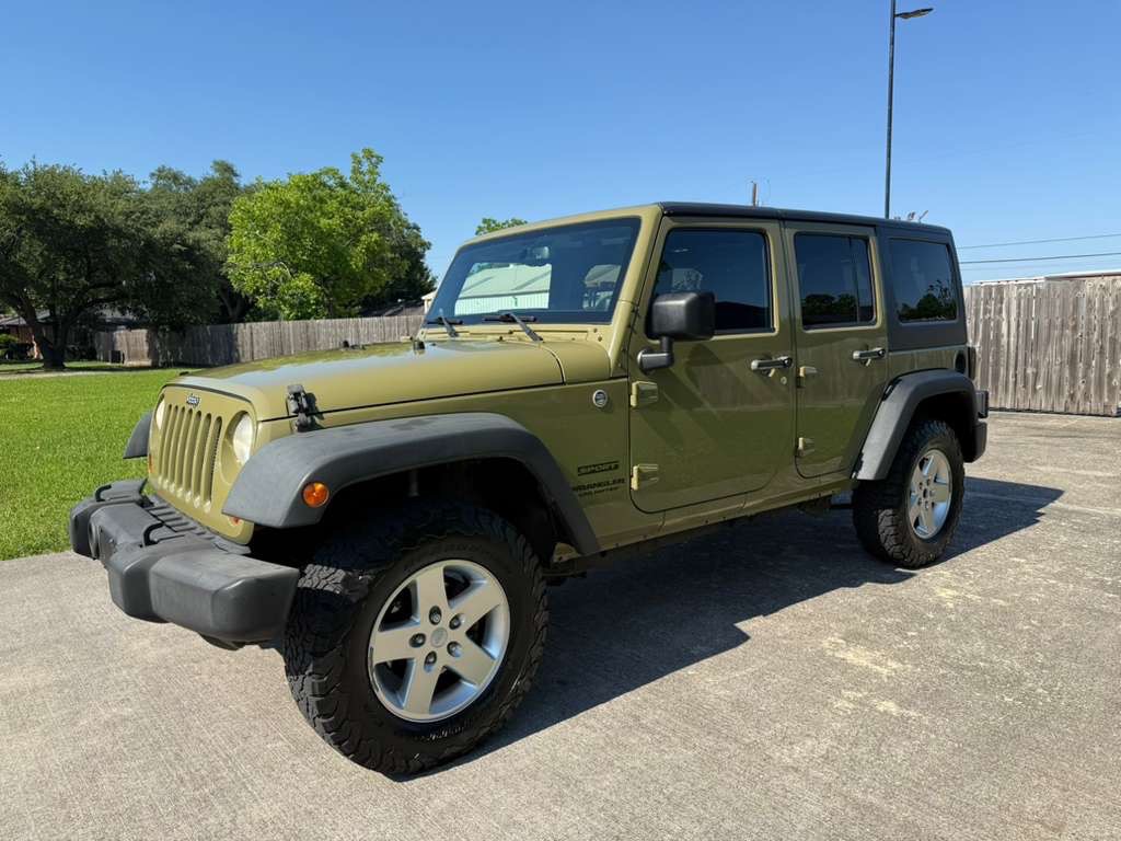 2013 Jeep Wrangler Unlimited Image 16