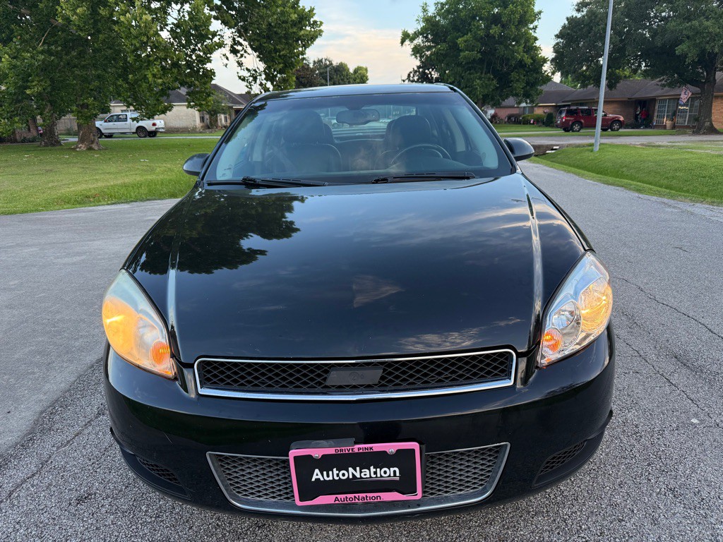 2012 Chevrolet Impala Image 2