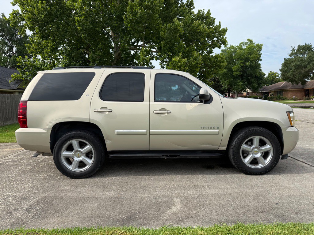 2007 Chevrolet Tahoe Image 4