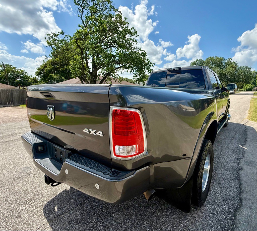 2017 RAM 3500 Image 5