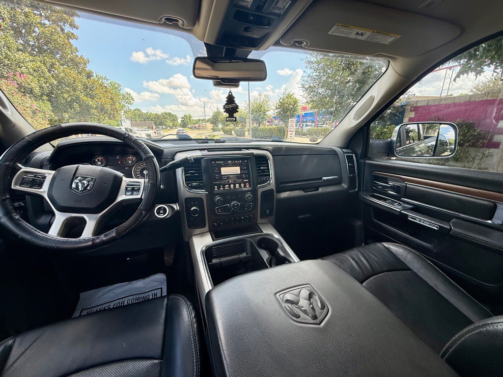 2017 RAM 3500 Image 12