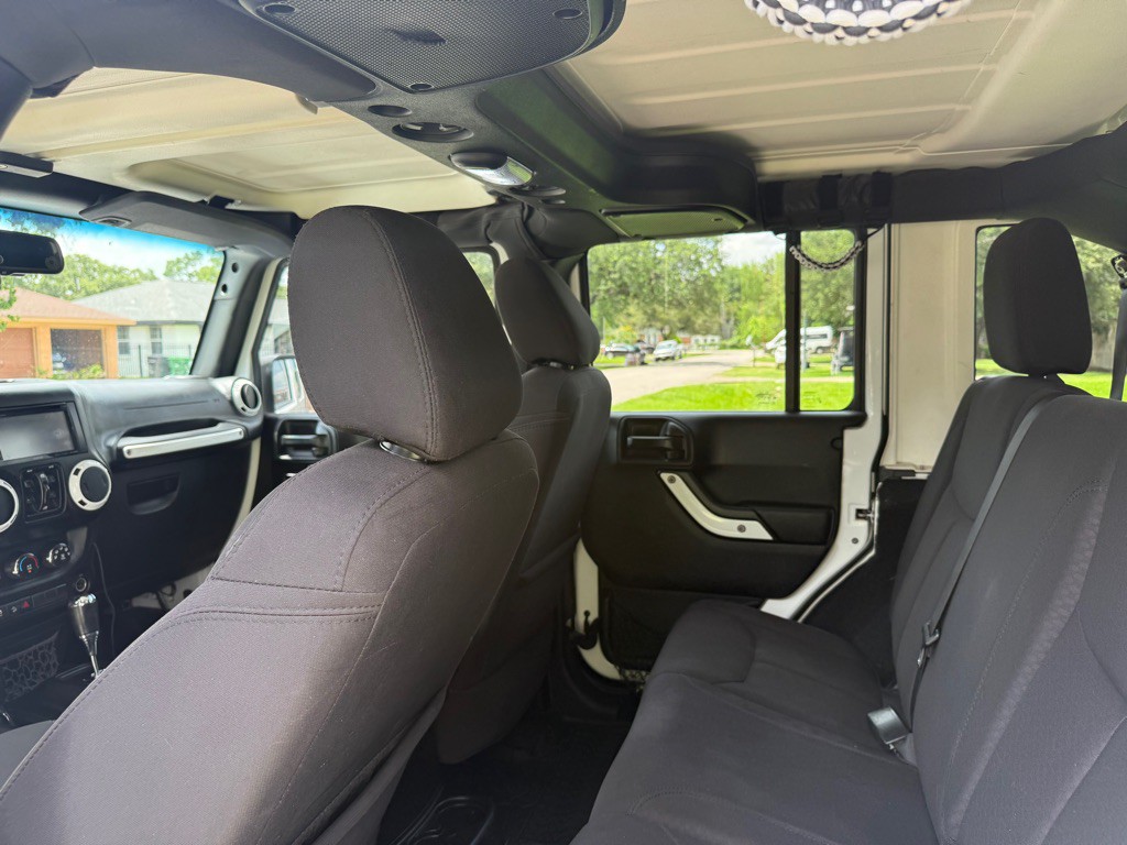 2015 Jeep Wrangler Unlimited Image 10